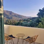 λ Daire Ménites