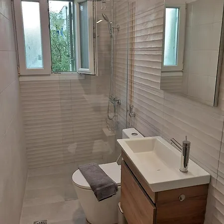 Διαμέρισμα Λ Studios Μαίνητες