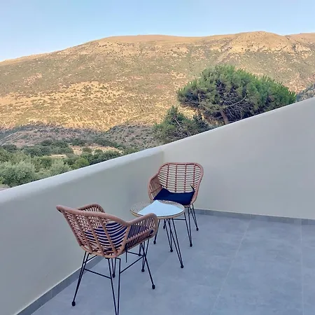 Διαμέρισμα Λ Studios Μαίνητες